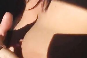 Slutty girlfriend gives me one hell of a tugjob right in my car