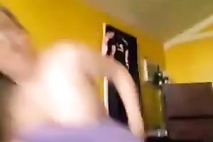 Blond haired agreeable livecam babe with taut large whoppers posed for me merely