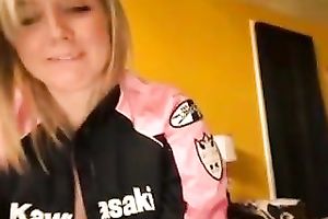 Blond haired agreeable livecam babe with taut large whoppers posed for me merely