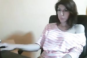 Alluring dilettante ally showing her mambos on cam