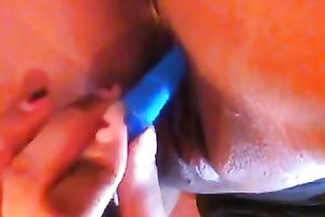 The slit of my girlfriend shiny and hairless like a pie