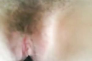 Just fucking myself in the cunt with my hairbrush on cam