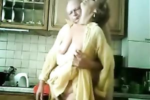 My breasty white bitch is so easily enticed for a nice morning fuck