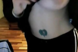 This amateur golden-haired slutwife on webcam has smth to impress me