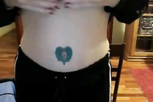 This amateur golden-haired slutwife on webcam has smth to impress me