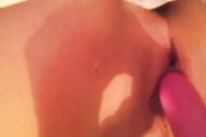 Using pink sex toy cute chick of mine was teasing her hairless vagina
