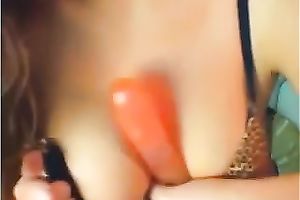 Sweetest and white PAWG ass ever shown on livecam