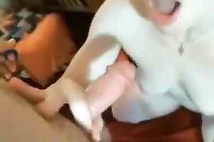 Punk pale doxy with petite love muffins provides her BF with a great oral job