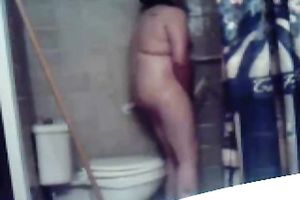 Chubby dilettante black haired nympho masturbates on the biffy bowl