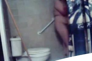 Chubby dilettante black haired nympho masturbates on the biffy bowl