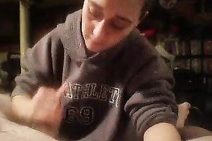 My ex girlfiend with black hair and hawt face gives a hand job