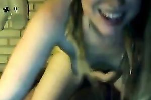 Hairy wench engulfing my schlong deepthroat in dilettante clip