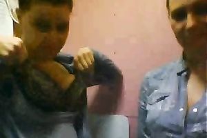 My hawt allies love showing off their admirable large pointer sisters