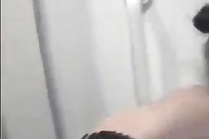 Natural girlfriend of my buddy finds it amazing to engulf his delightsome large 10-Pounder