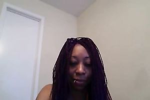 Kinky dark skinned web camera bitch showed off herself in pink stuff