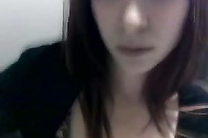 Redhead spinner lets me cum on her face after giving me a hand