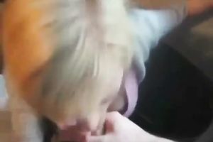 Short haired sweetheart gives deepthroat irrumation to receives biggest facial