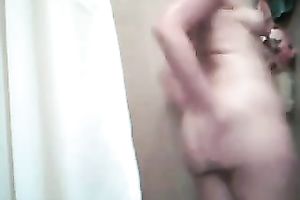 Showing my glamorous milf body in the shower room on webcam