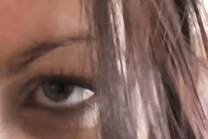 Sexy non-professional brunette hair called Amber works on tasty sloppy weenie