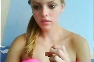 Mesmerizing blond beauty got rid of her pink stuff to show me her love melons