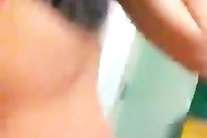 Horn-mad black haired Latina girlie bonks with sex machine in her bedroom