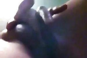 Horn-mad black haired Latina girlie bonks with sex machine in her bedroom