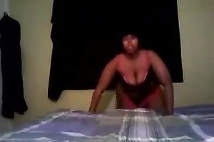 Thickalicious black playgirl twerking in petite belts