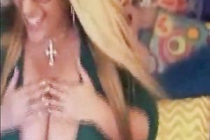 Extremely breasty blond livecam sweetheart flaunts her cleavage