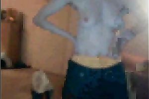 Pale skin aged whore form UK shows me her saggy rack on web camera