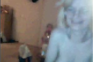 Pale skin aged whore form UK shows me her saggy rack on web camera