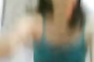 Sexy Asian minx does some hot show for me in bedroom