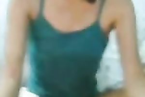 Sexy Asian minx does some hot show for me in bedroom