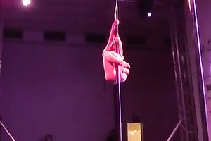Amazing solo episode with a outstanding blond pole dancer