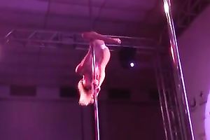 Amazing solo episode with a outstanding blond pole dancer