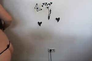 This heavily stacked livecam model is not truly a nerd