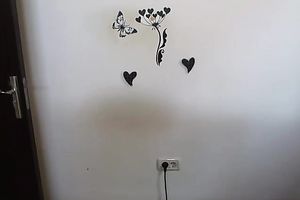 This heavily stacked livecam model is not truly a nerd