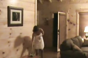 Wife flashes delivery driver by dropping the towel