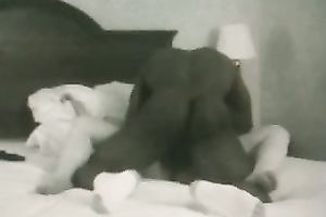 Got this buff and hunky black man to fuck me hard in the hotel