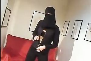Arab slutty wife Got A New Taking a Huge Black Dildo