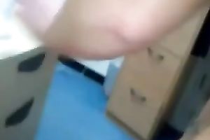 Slutty college hottie gives me astounding head on livecam