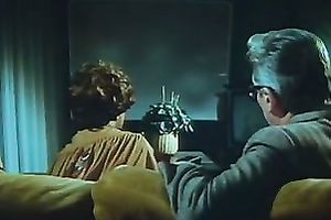 Kinky and still hawt housewife loved to feel what it is to receive drilled hard