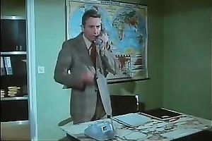 Kinky and still hawt housewife loved to feel what it is to receive drilled hard