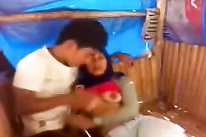 Nasty Malaysian white wife gives oral to her hot BF in a hut