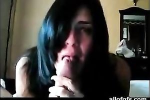 Cute Indian white wife wraps hard schlong with her face hole lips engulfing intensively