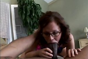 Horny babe in glasses exposes her round arse to receive assist with her car