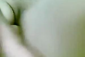 Housewife in India gives an fantastic oral-service to her spouse