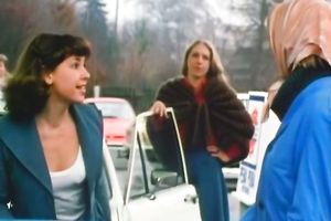 Busty brunette hair cutie strokes shlong and makes him cum on her chin