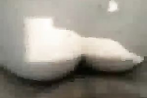 My sexual looking amateur wife lets me fuck her in the gazoo