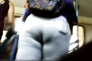 I love spying on bulky ass women on the public transportation