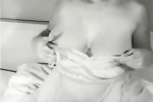 Homemade solo with my hawt blond housewife exposing her body